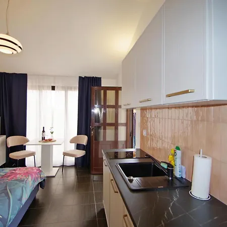 3 With Shared Pool, Peaceful Location Apartment