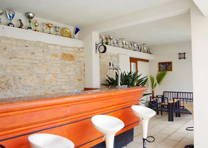 Daire 3 With Shared Pool, Peaceful Location