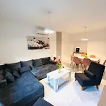 Apartment 3 With Shared Pool, Peaceful Location