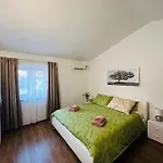 3 With Shared Pool, Peaceful Location Apartment