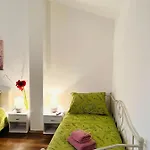 Apartment 3 With Shared Pool, Peaceful Location *