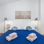 3 With Shared Pool, Peaceful Location Διαμέρισμα Πούλα