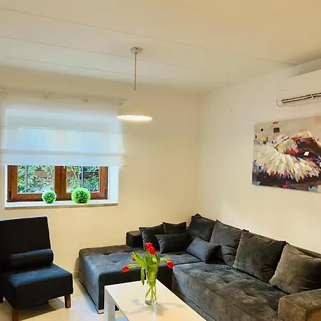 3 With Shared Pool, Peaceful Location * 普拉