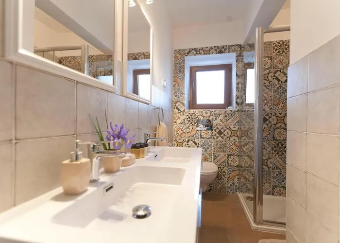 Apartament 3 With Shared Pool, Peaceful Location *